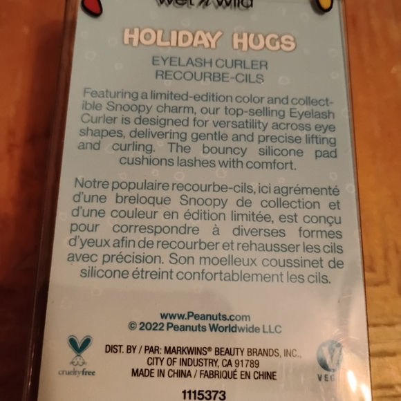 Limited edition peanuts wet n wild eyelash curler - Picture 3 of 5